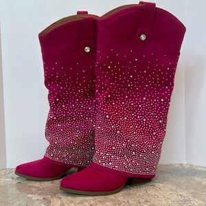 Hot pink Rhinestone Cowgirl boots!🩷